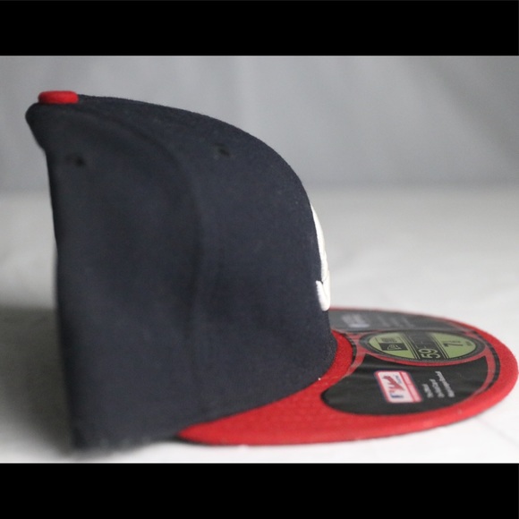 Atlanta Braves New Era Fitted Hat - Picture 2 of 10